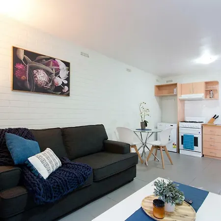Hensman 5 - 1Brm Unit With Courtyard & Parking Apartment Perth Exterior photo